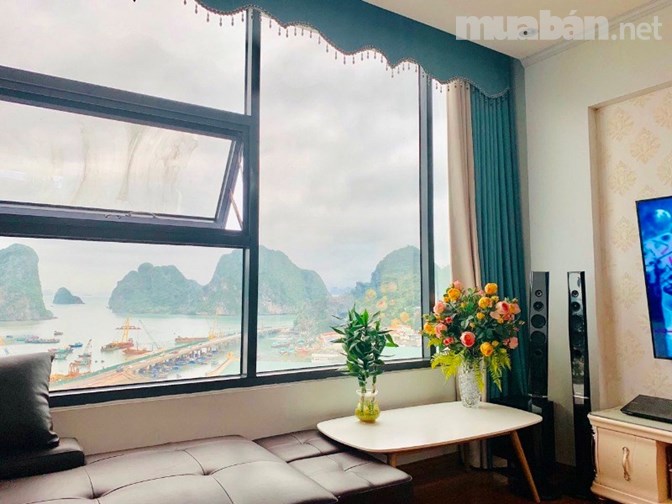 Ha Long center